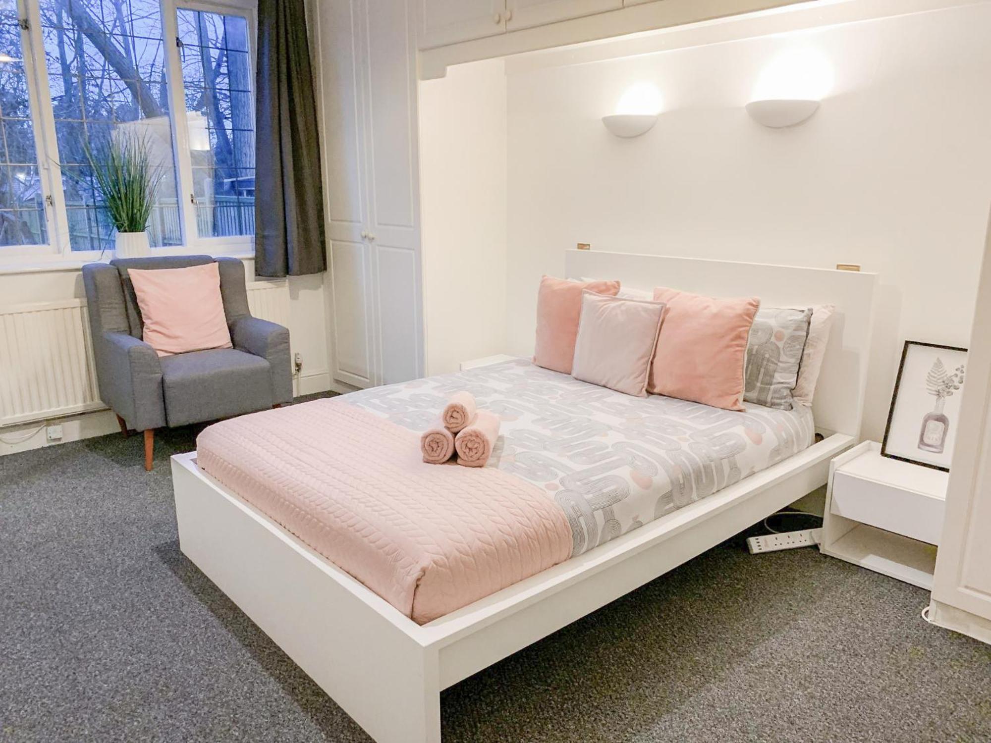Cosy Apartments Near Hampstead Heath With Free On-Site Parking & Private Gardens, Golders Green Londres Exterior foto
