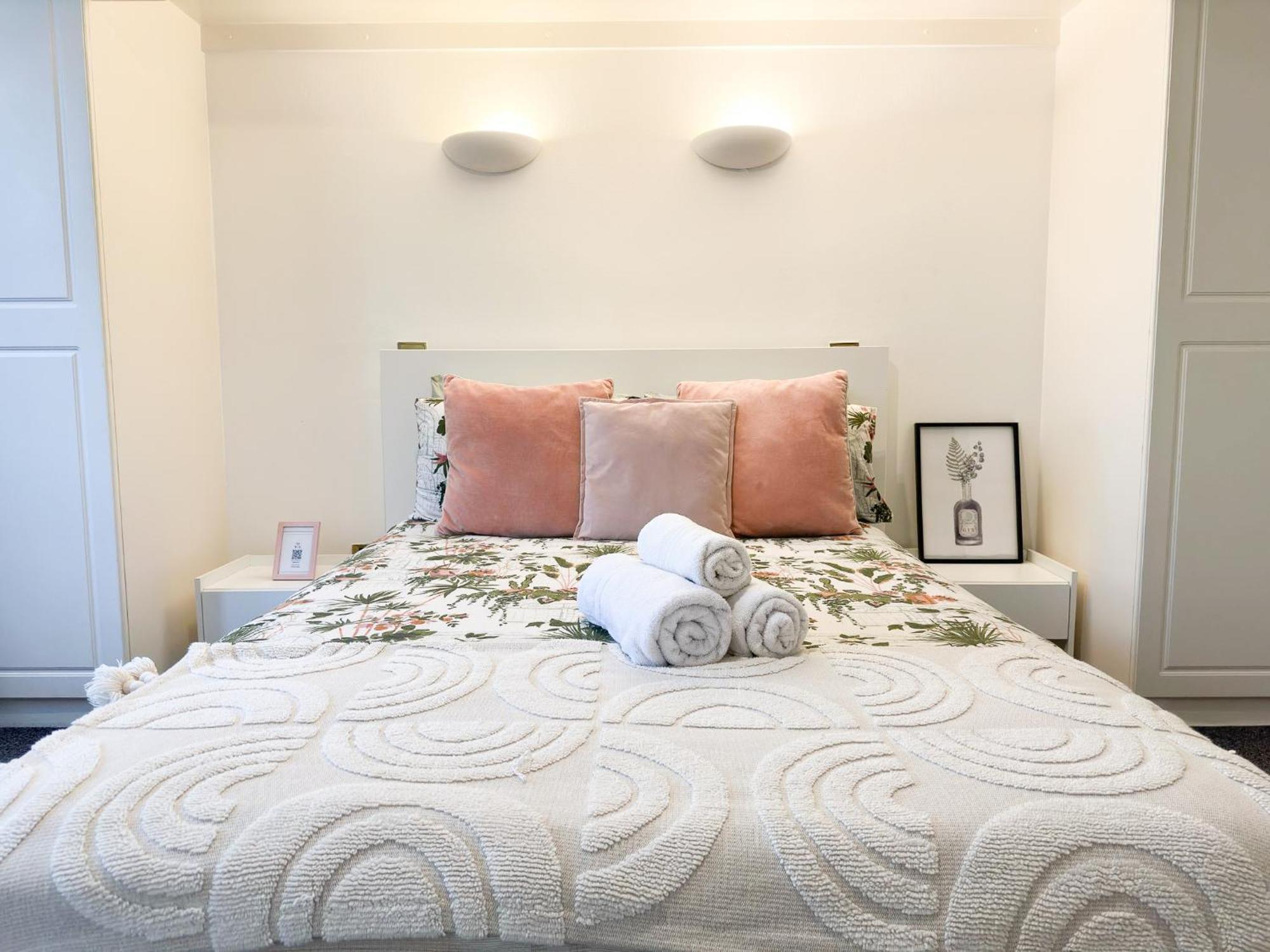 Cosy Apartments Near Hampstead Heath With Free On-Site Parking & Private Gardens, Golders Green Londres Exterior foto