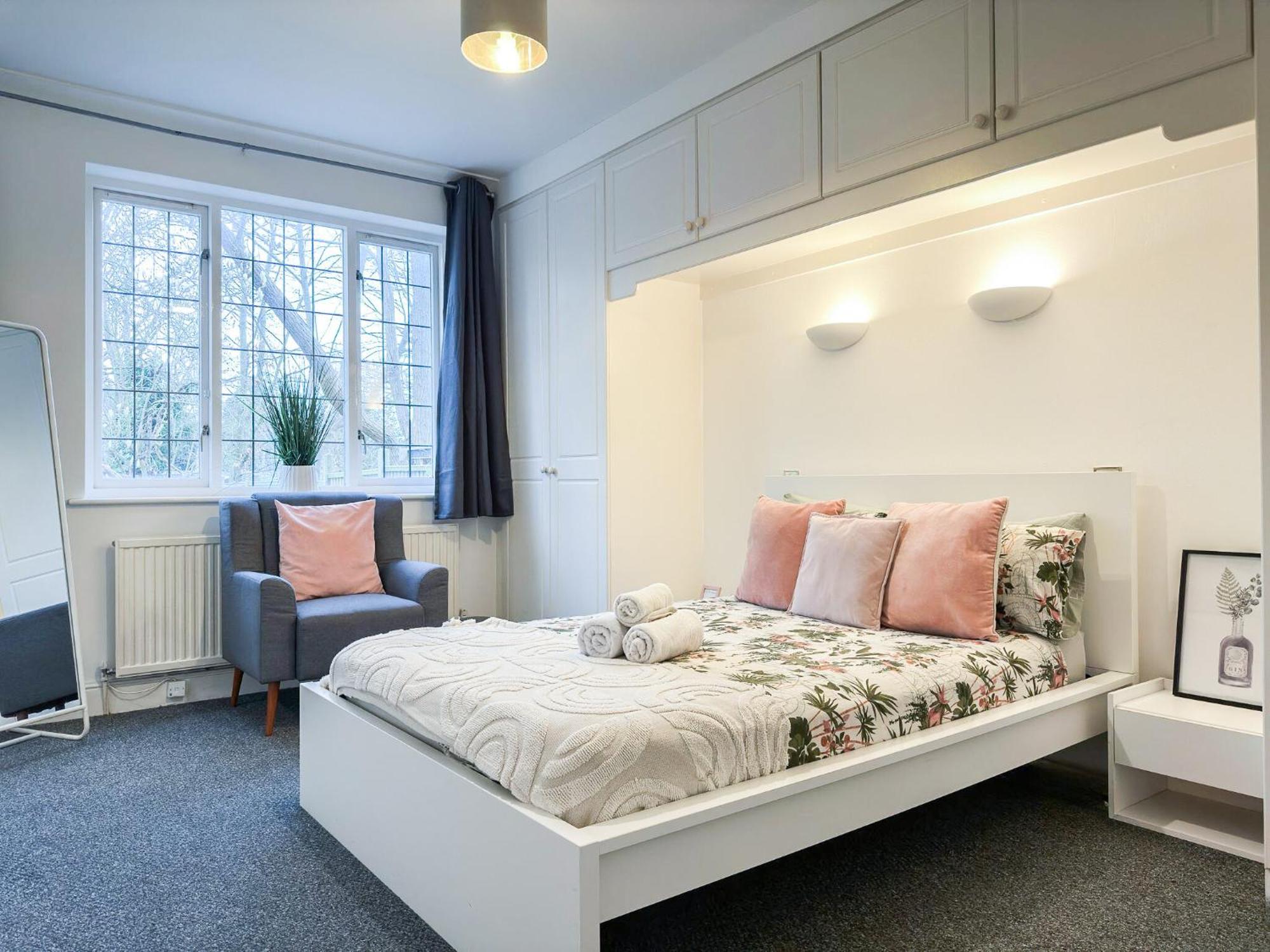 Cosy Apartments Near Hampstead Heath With Free On-Site Parking & Private Gardens, Golders Green Londres Exterior foto