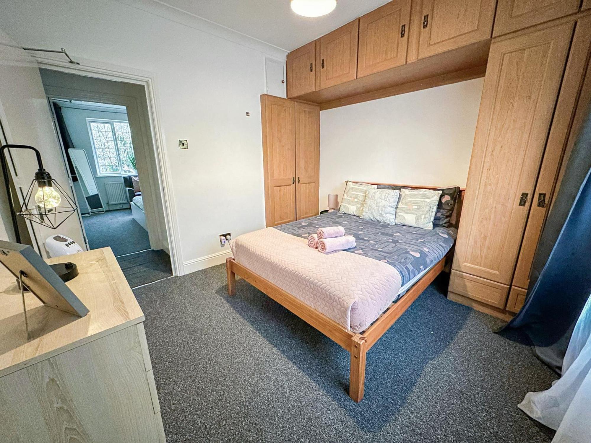 Cosy Apartments Near Hampstead Heath With Free On-Site Parking & Private Gardens, Golders Green Londres Exterior foto