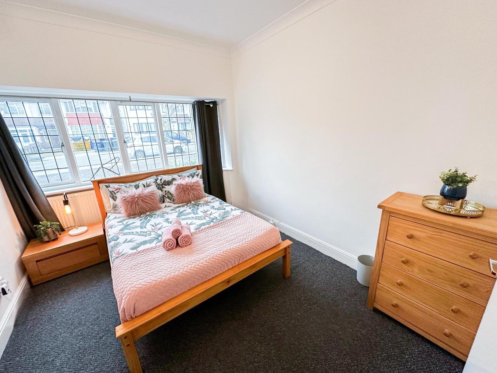 Cosy Apartments Near Hampstead Heath With Free On-Site Parking & Private Gardens, Golders Green Londres Exterior foto