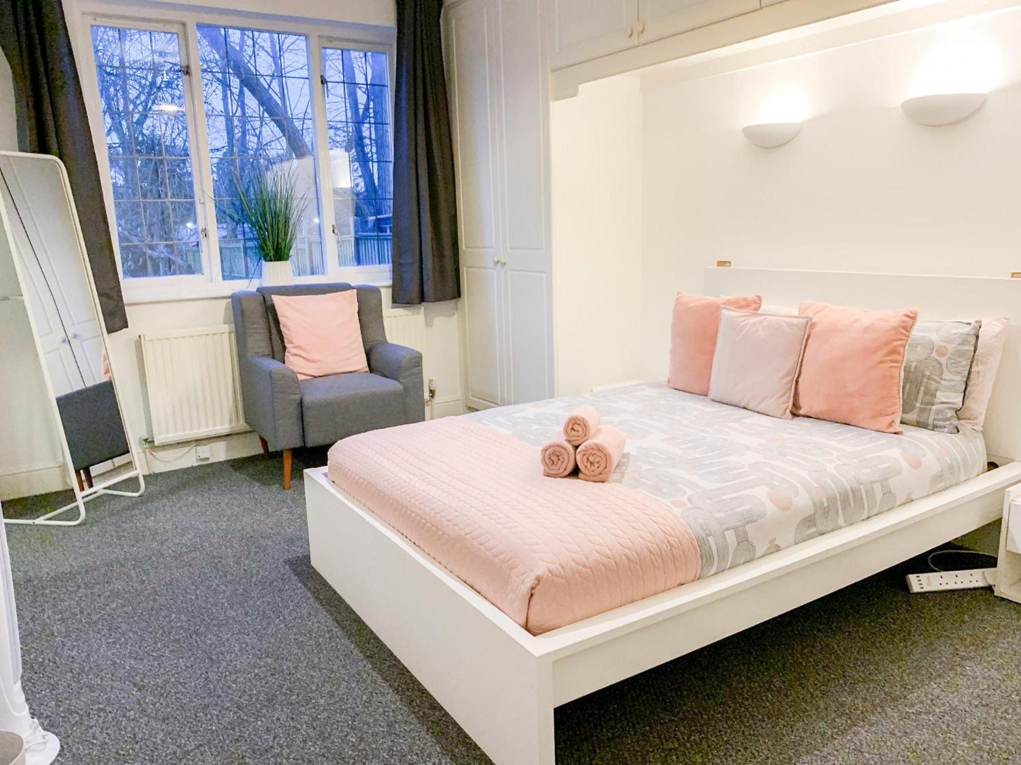 Cosy Apartments Near Hampstead Heath With Free On-Site Parking & Private Gardens, Golders Green Londres Exterior foto