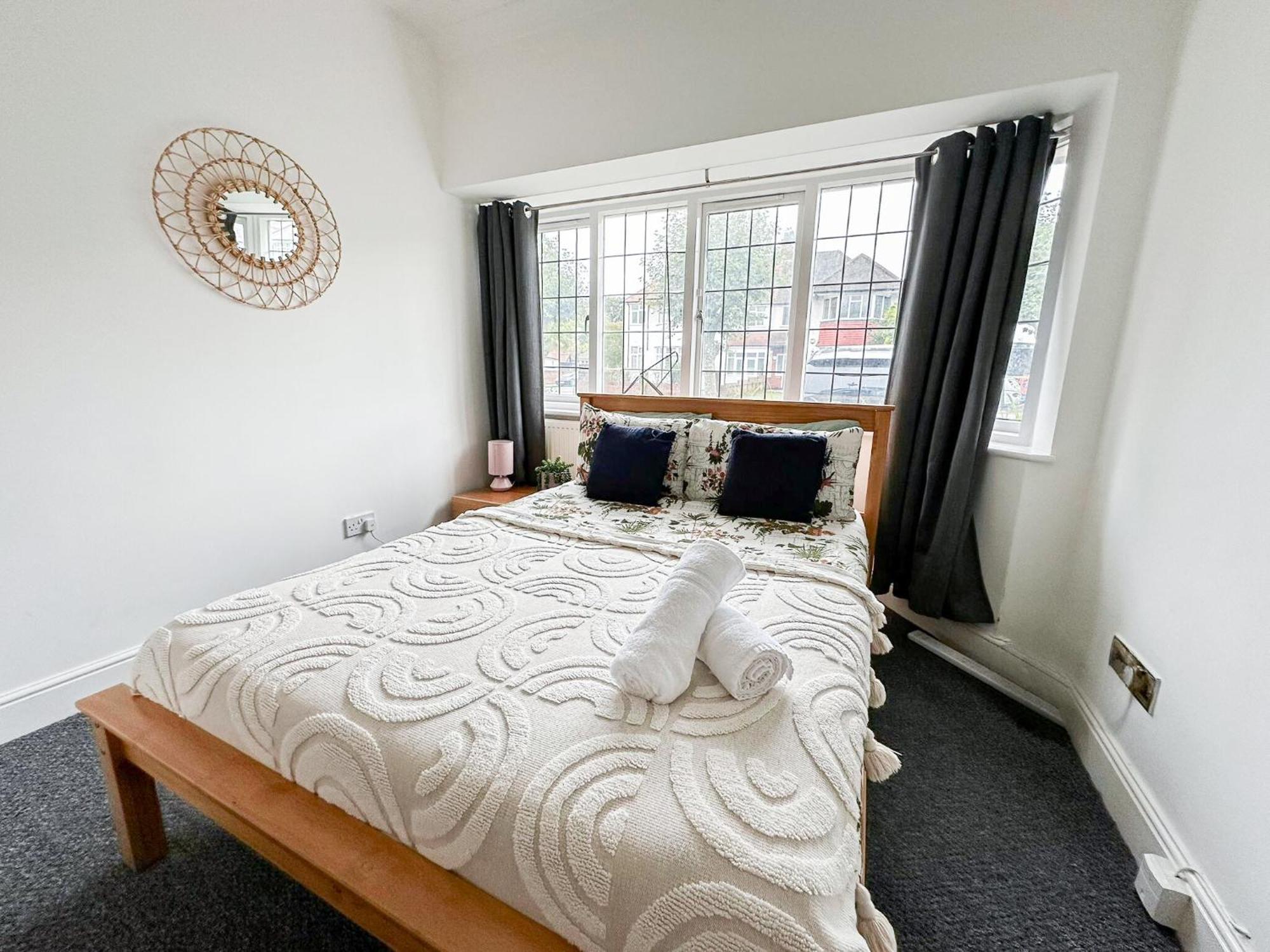 Cosy Apartments Near Hampstead Heath With Free On-Site Parking & Private Gardens, Golders Green Londres Exterior foto