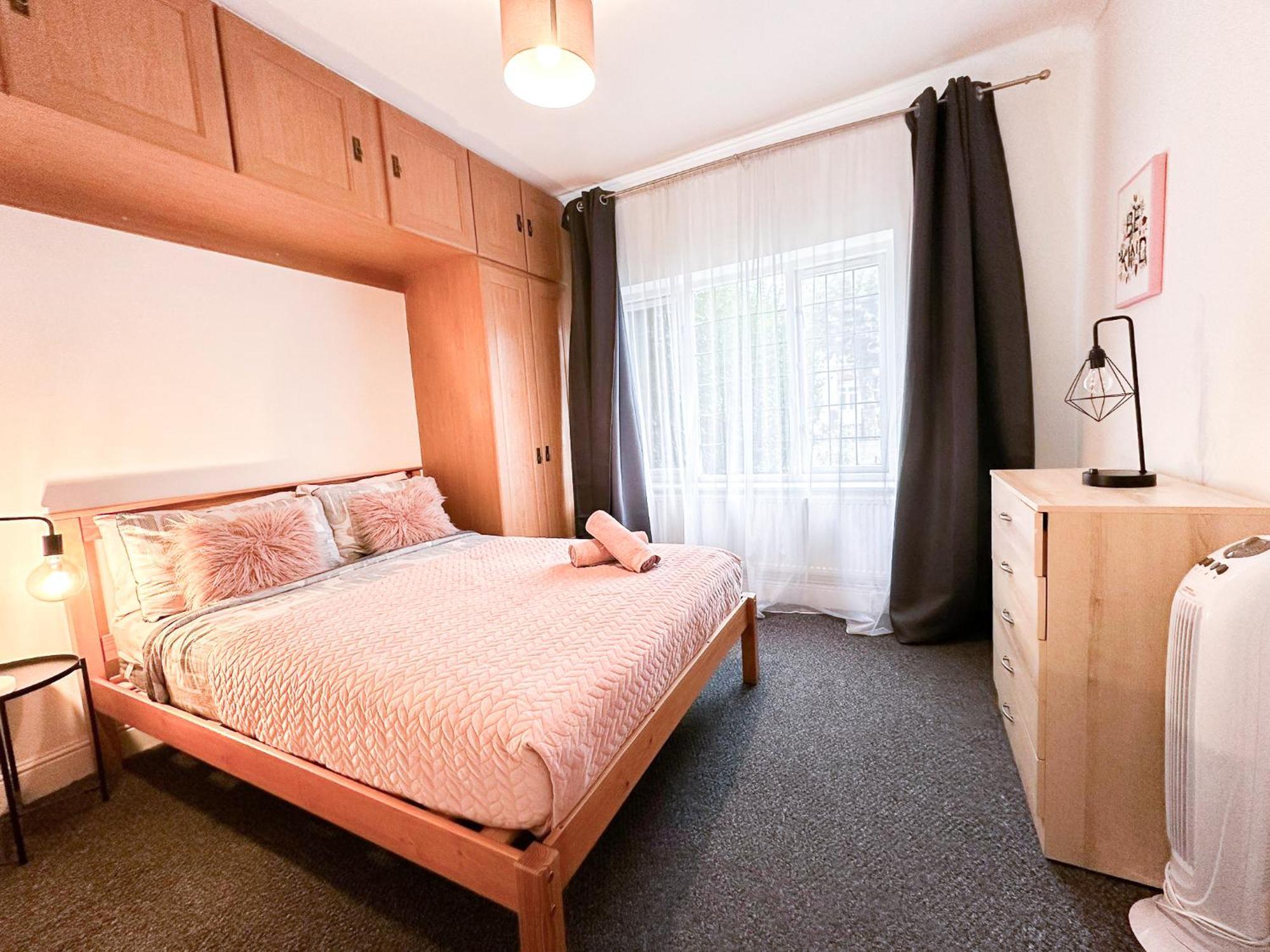 Cosy Apartments Near Hampstead Heath With Free On-Site Parking & Private Gardens, Golders Green Londres Exterior foto