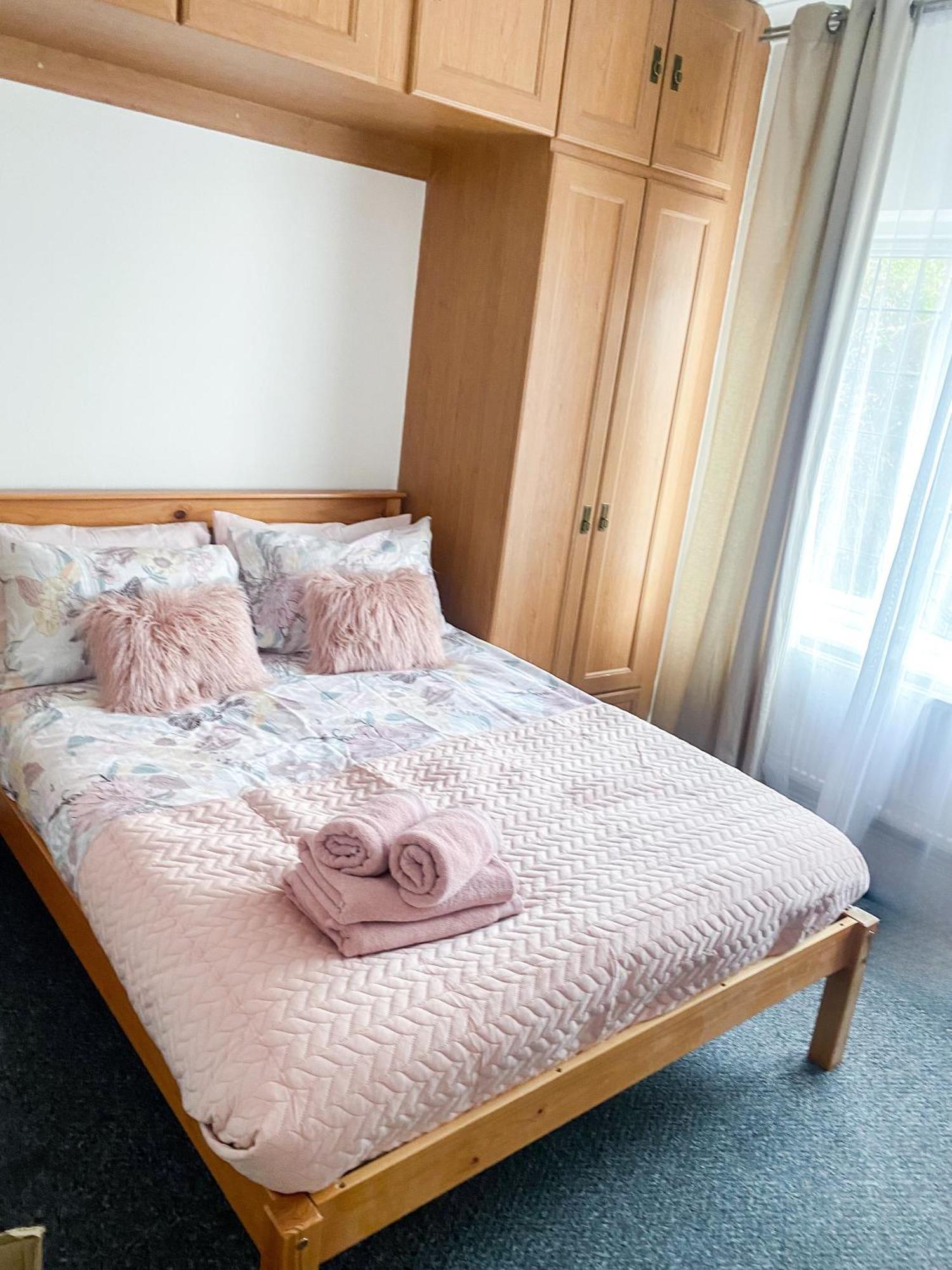 Cosy Apartments Near Hampstead Heath With Free On-Site Parking & Private Gardens, Golders Green Londres Exterior foto