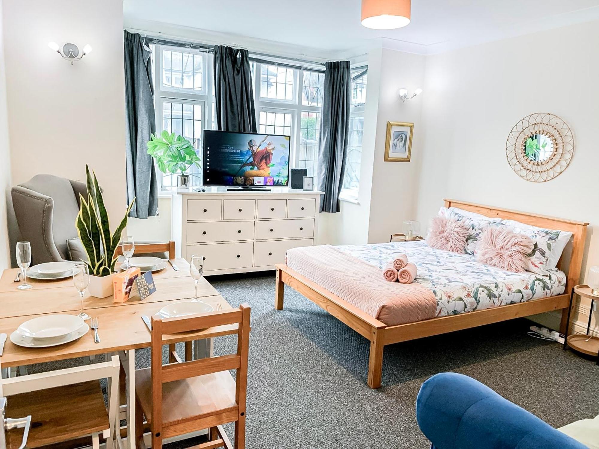 Cosy Apartments Near Hampstead Heath With Free On-Site Parking & Private Gardens, Golders Green Londres Exterior foto