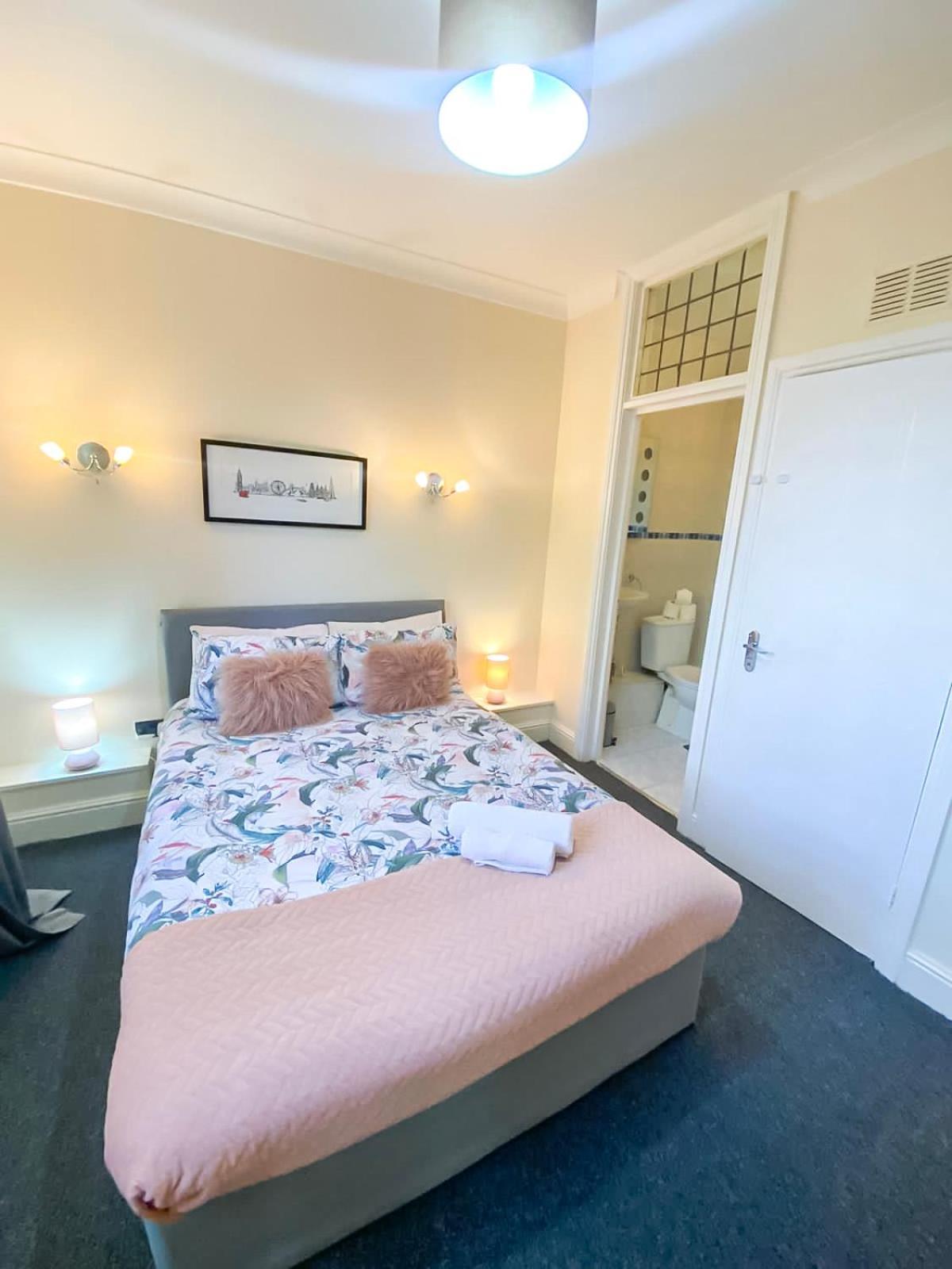 Cosy Apartments Near Hampstead Heath With Free On-Site Parking & Private Gardens, Golders Green Londres Exterior foto